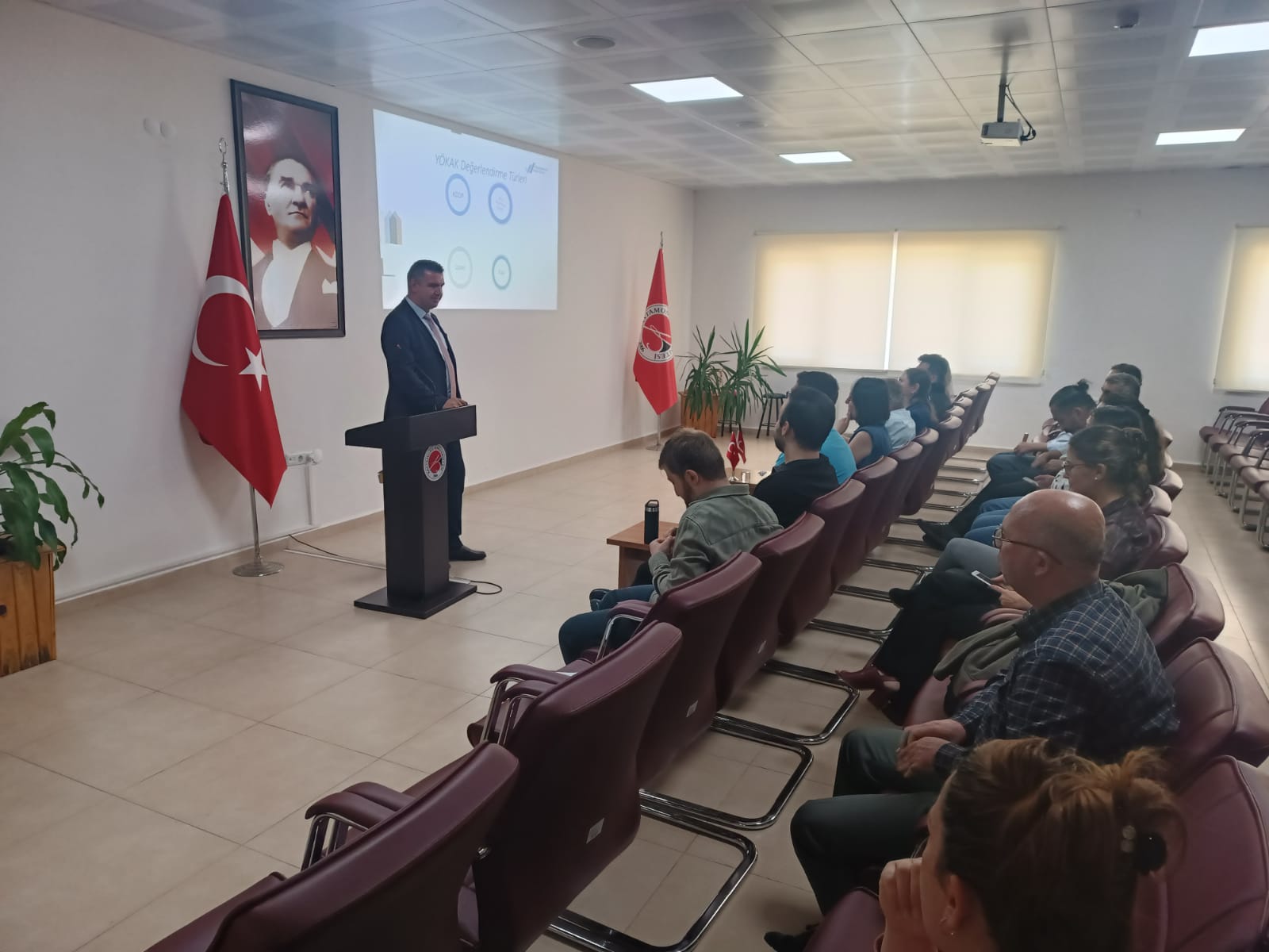 Akademik ve İdari Personelimize Yönelik Kurumsal Akreditasyon Programı Bilgilendirme Toplantısı 